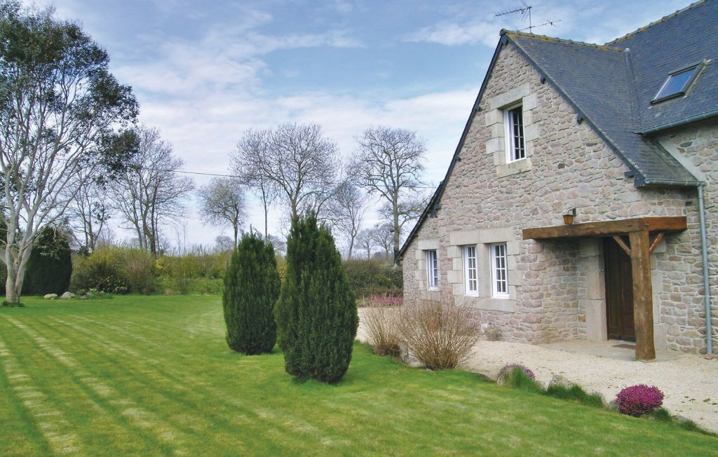 Maison en pierre du 19e, 2000 m² de terrain à Quemper Guézénnec - Photo 7