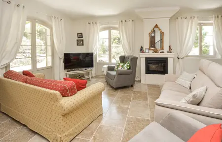 Maison 4 chambres avec piscine aux Alpilles, Eygalières : photo 2