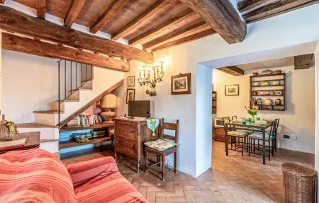 Ilaria, appartement médiéval avec piscine près de Todi : photo 3