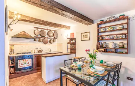 Ilaria, appartement médiéval avec piscine près de Todi : photo 4
