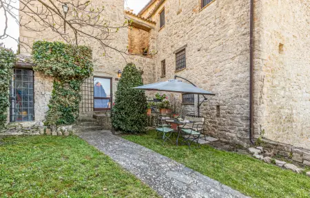 Ilaria, appartement médiéval avec piscine près de Todi : photo 6