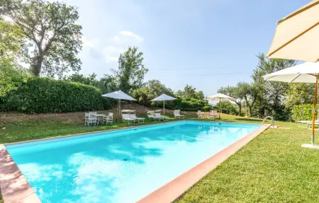 Ilaria, appartement médiéval avec piscine près de Todi : photo 11