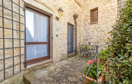 Ilaria, appartement médiéval avec piscine près de Todi : photo 16