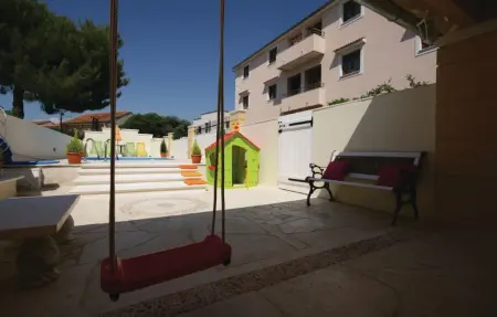 Maison 12 personnes à Brodarica - Photo 12