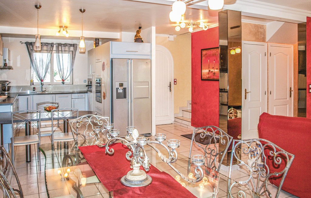 Maison 160 m² avec piscine chauffée couverte à Pommeret - Photo 3