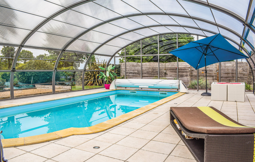 Maison 160 m² avec piscine chauffée couverte à Pommeret - Photo 4
