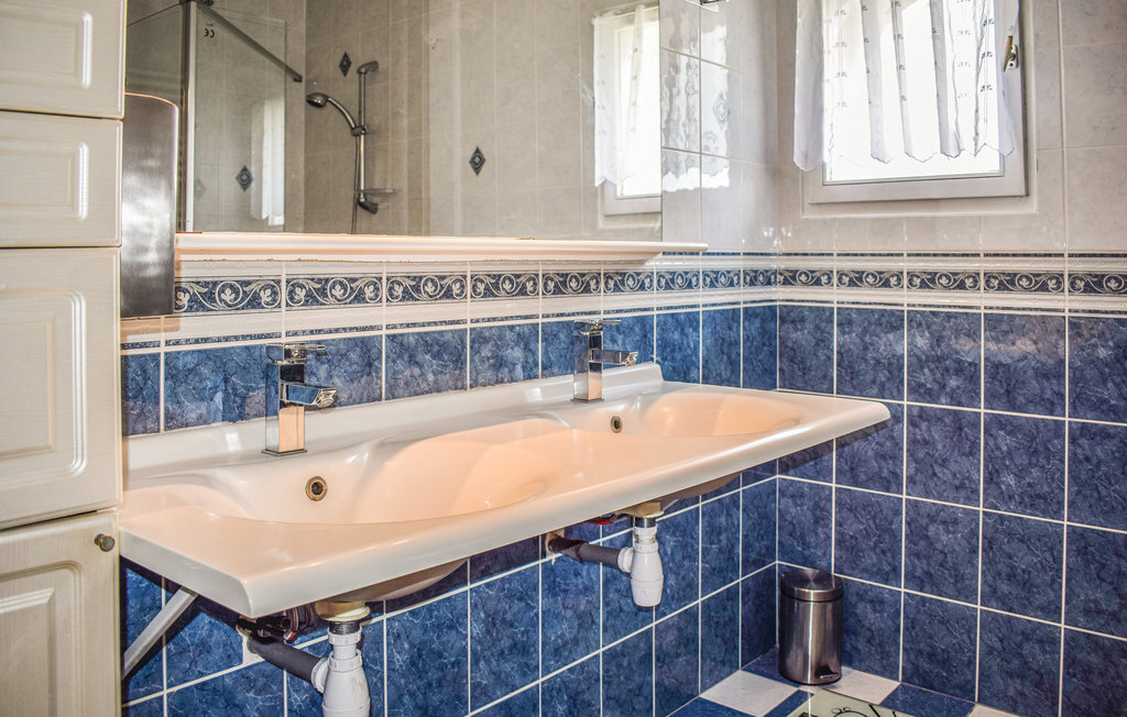 Maison 160 m² avec piscine chauffée couverte à Pommeret - Photo 23