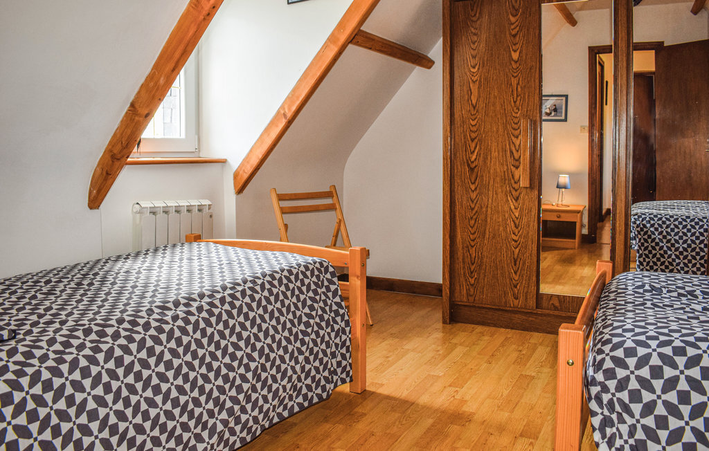 Maison de pierre du siècle dernier à Plouguiel - Photo 24