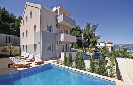 Location maison à Zedno