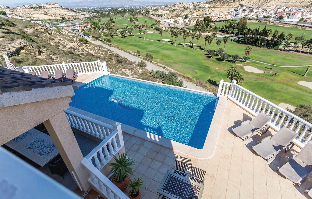 Maison 3 chambres avec piscine débordement vue golf - Photo 1