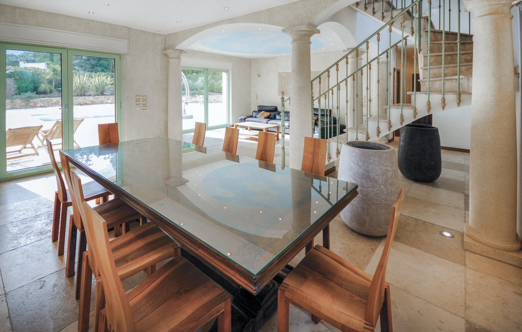 Villa d'architecte avec piscine privée à Saint-Raphaël - Photo 4