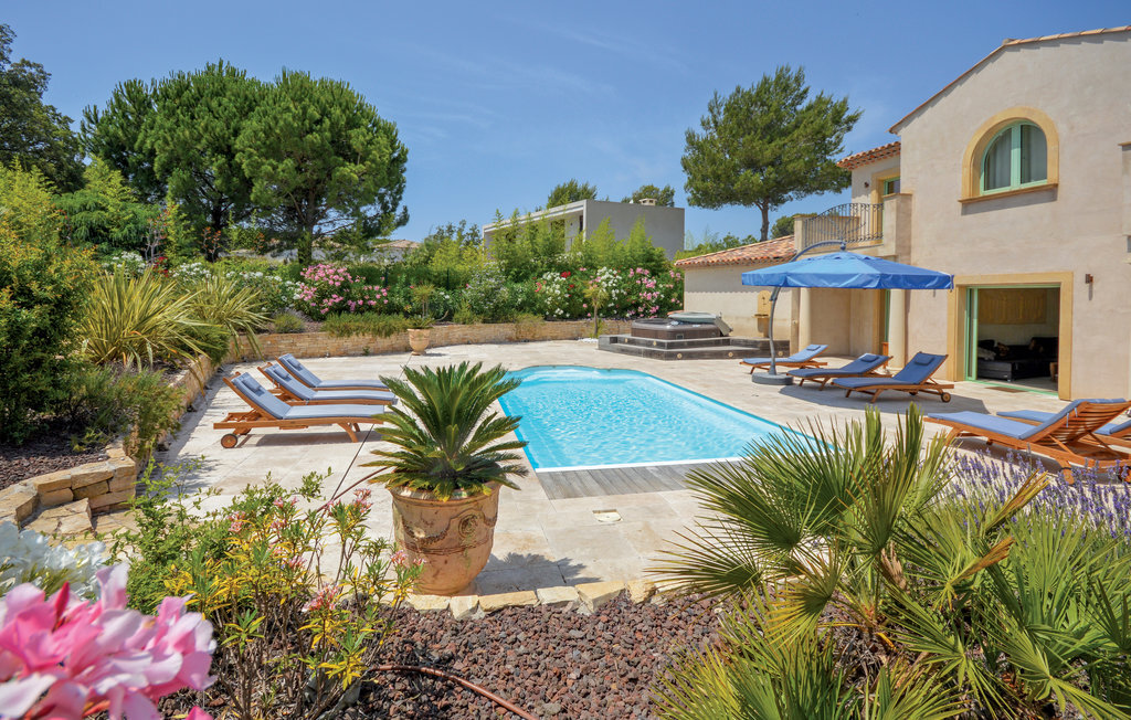 Villa d'architecte avec piscine privée à Saint-Raphaël - Photo 9