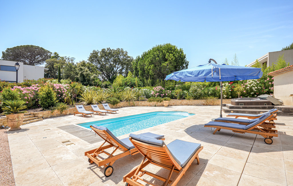 Villa d'architecte avec piscine privée à Saint-Raphaël - Photo 10