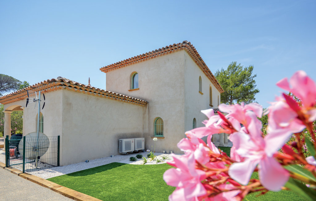 Villa d'architecte avec piscine privée à Saint-Raphaël - Photo 12