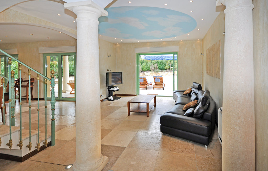 Villa d'architecte avec piscine privée à Saint-Raphaël - Photo 18