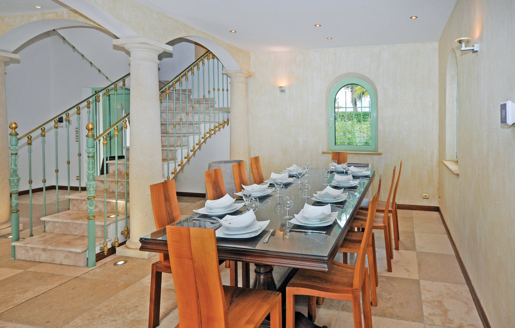 Villa d'architecte avec piscine privée à Saint-Raphaël - Photo 20