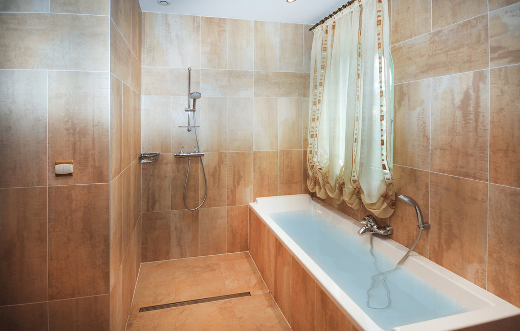 Villa d'architecte avec piscine privée à Saint-Raphaël - Photo 30