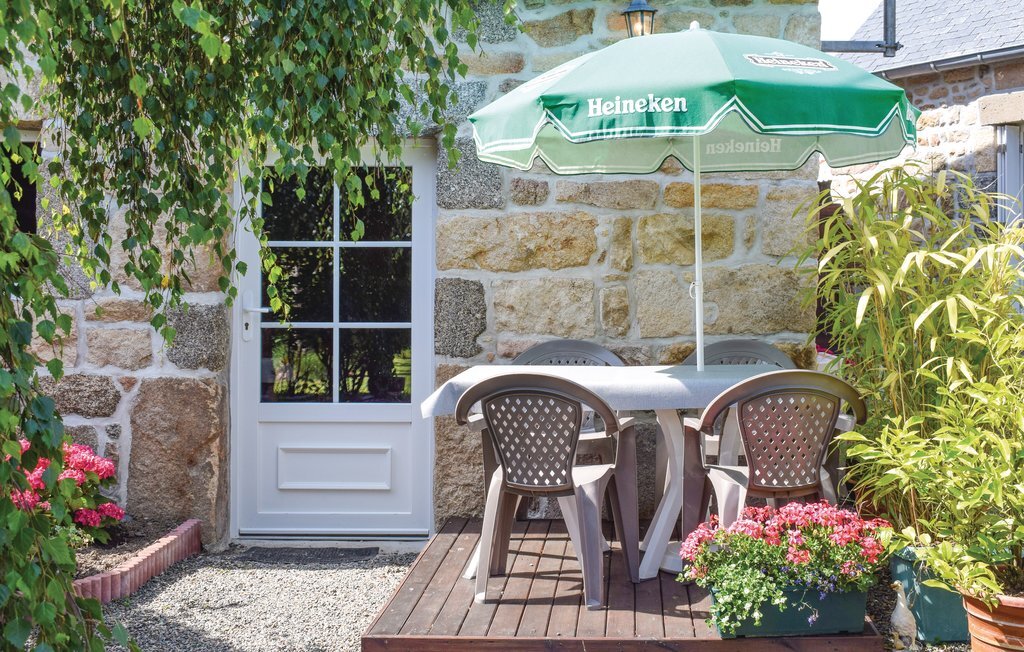 Petite maison en pierre à Louargat, poêle à bois - Photo 5