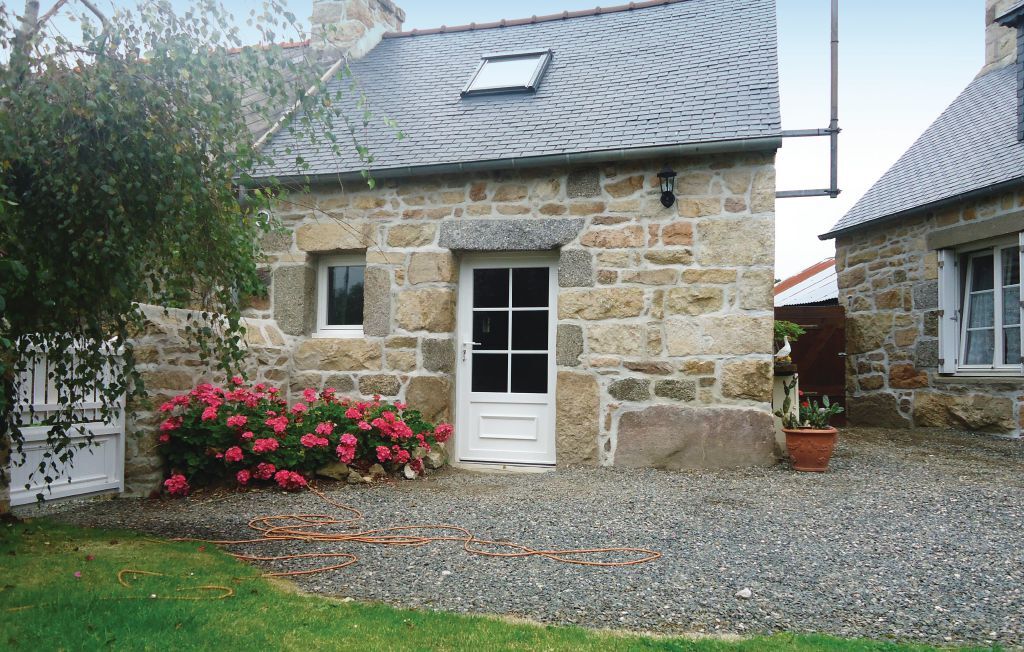 Petite maison en pierre à Louargat, poêle à bois - Photo 10
