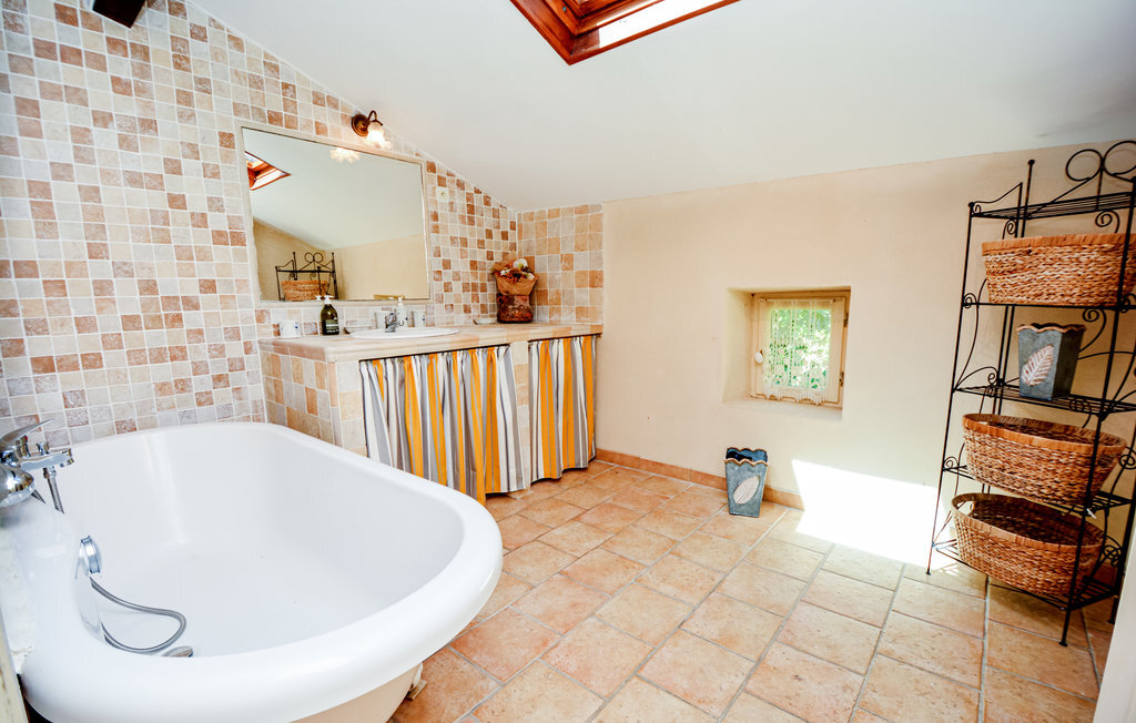 Villa 2 appartements indépendants, piscine, parc enfants - Photo 33