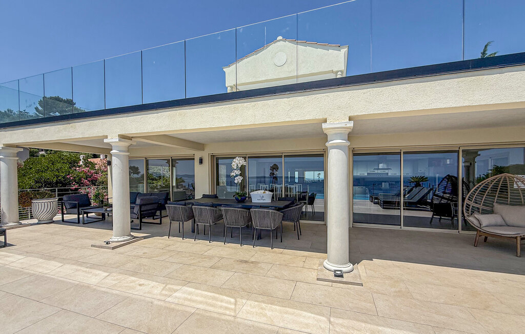 Villa 5 chambres piscine débordement, vue baie Saint-Tropez - Photo 11