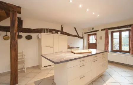 La Maison d'Albertine, Maison 17 personnes à Erezee - Photo 4