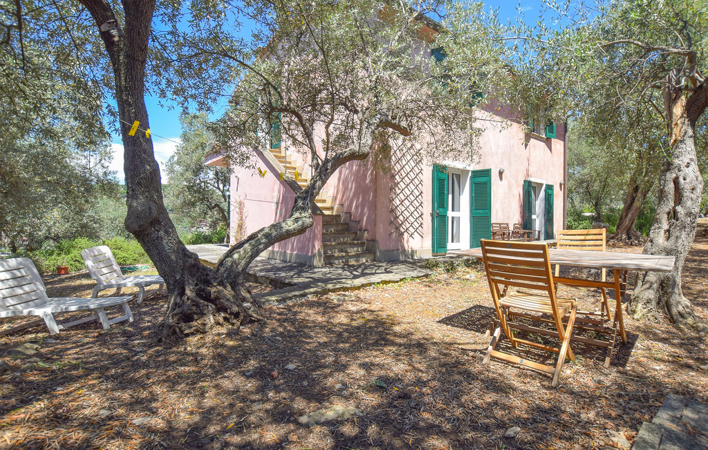 Villa Rosa, ferme ligurienne du XVIIIème siècle face à la mer - Photo 1