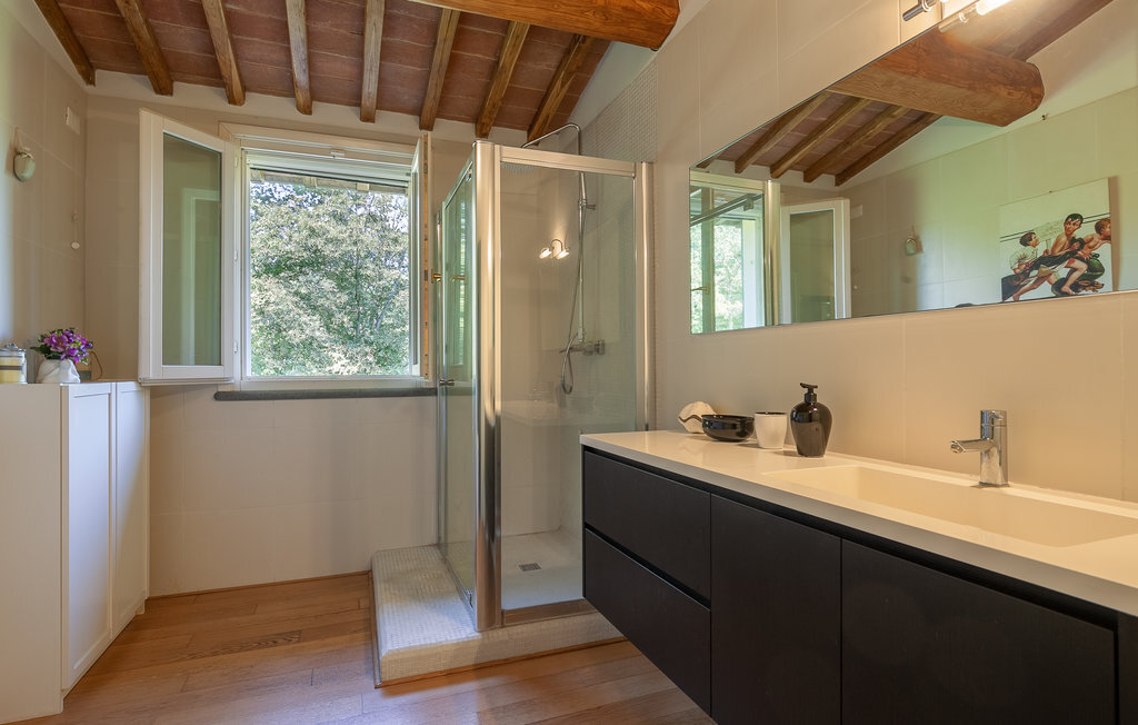 Maison rénovée 120 m² à Pontedera, jardin avec tonnelle - Photo 25