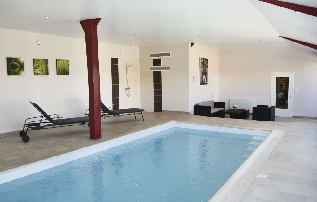 Grange rénovée avec piscine couverte à Elliant - Photo 5