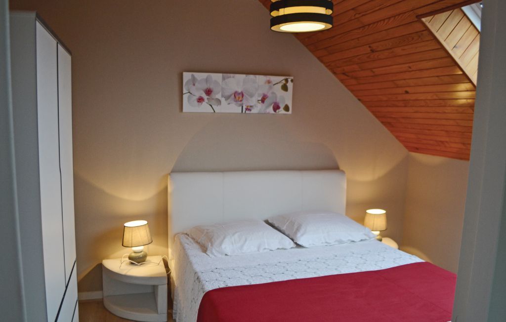 Grange rénovée avec piscine couverte à Elliant - Photo 14