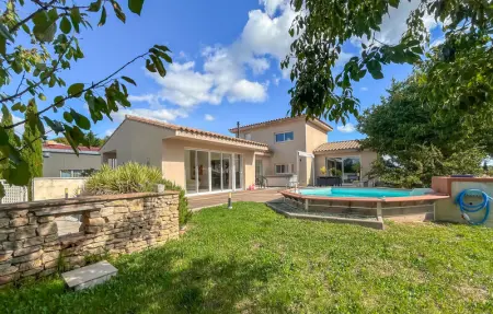 Location maison de vacances à Serviers et Labaume