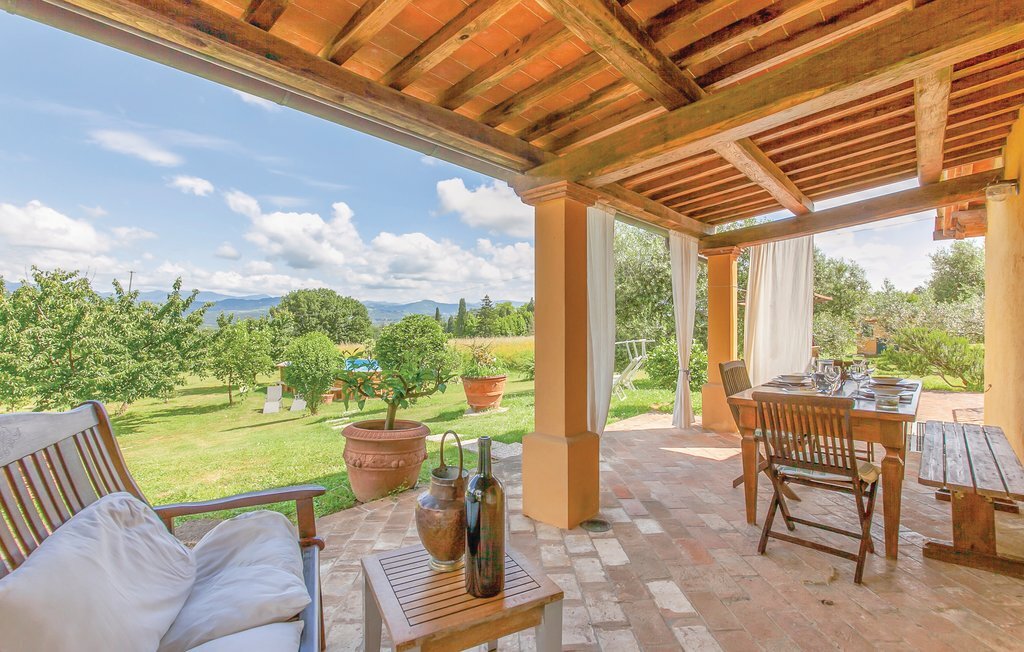 Maison Polla à Montuolo : piscine privée et prairie verdoyante - Photo 2