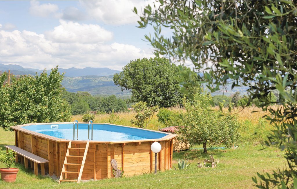 Maison Polla à Montuolo : piscine privée et prairie verdoyante - Photo 4