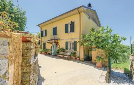 Migliano, maison en pierre avec piscine privée : photo 8