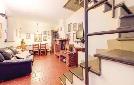 Migliano, maison en pierre avec piscine privée : photo 11