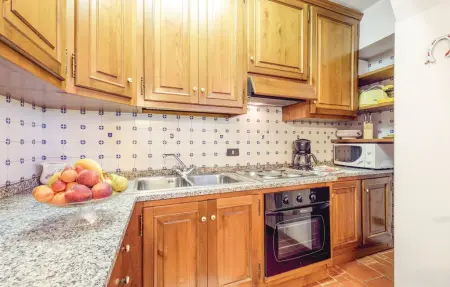 Migliano, maison en pierre avec piscine privée : photo 12