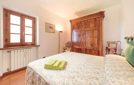 Migliano, maison en pierre avec piscine privée : photo 15