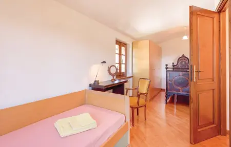 Migliano, maison en pierre avec piscine privée : photo 17