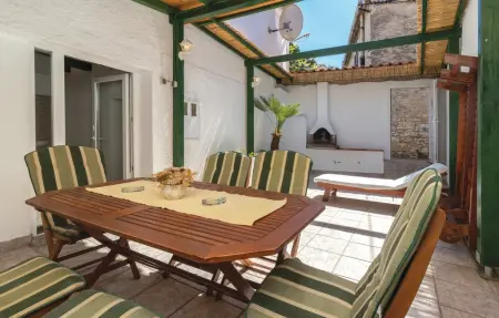 Maison 7 personnes à Preko - Photo 1