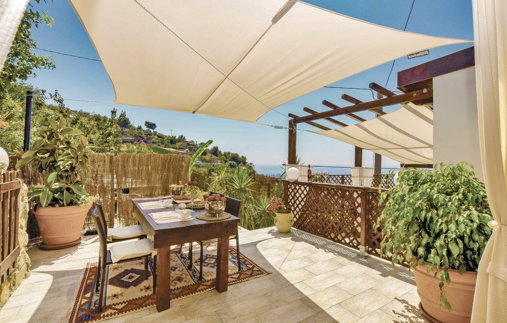Chez Gaby : maison avec piscine privée à Bordighera - Photo 2