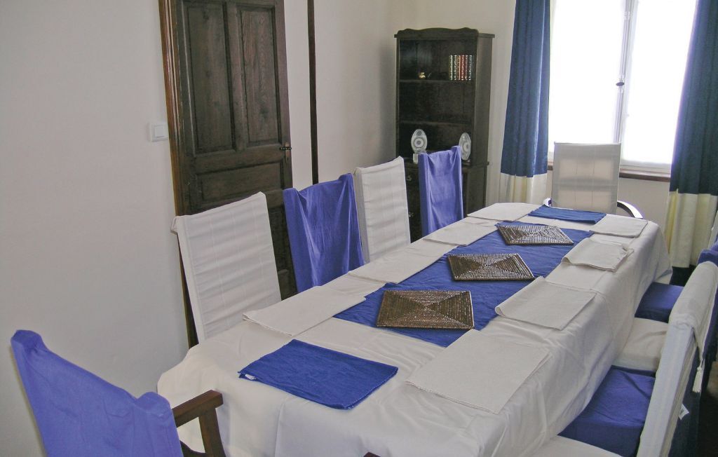 Maison rénovée 5 chambres à Châteauneuf-du-Faou - Photo 8