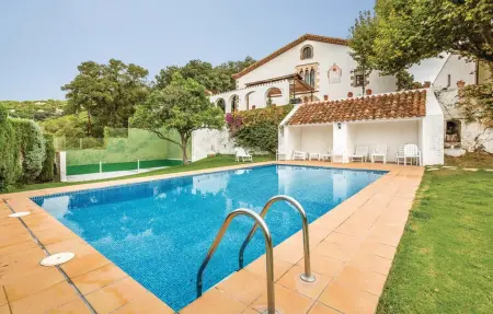 Maison 12 personnes à Arenys de Munt - Photo 1