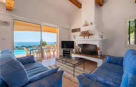 Mas Des Oliviers, villa 10 pers. vue mer à Cavalaire : photo 3
