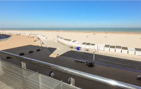 Appartement 3 chambres face à la mer, Ostende – vue sur plage : photo 9