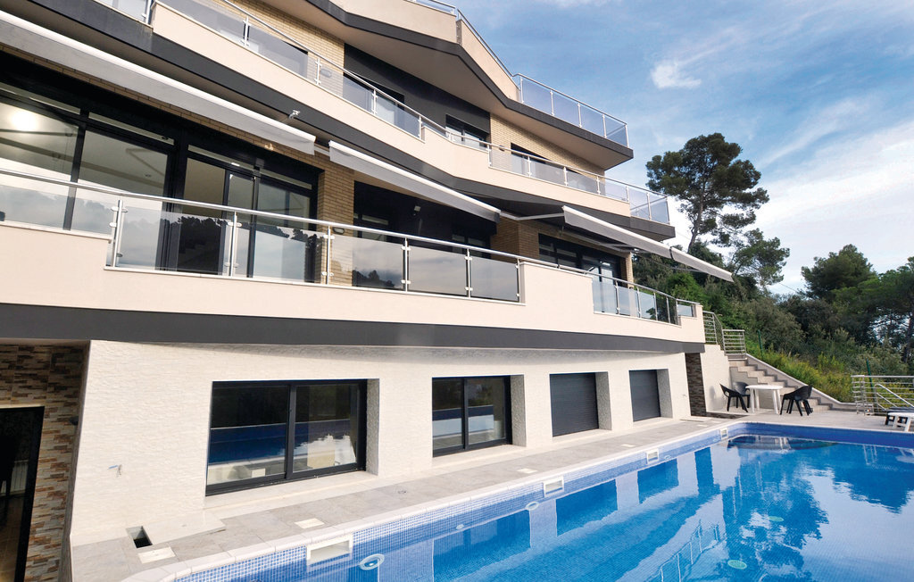 Maison 12 personnes à Santa Susanna - Photo 1