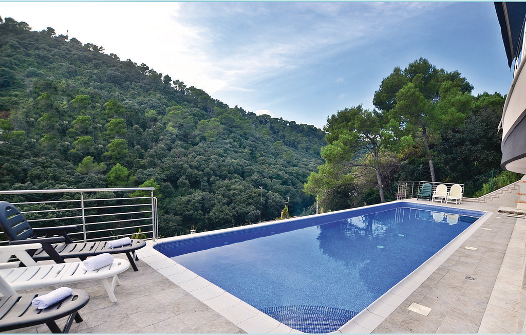 Maison 12 personnes à Santa Susanna - Photo 3