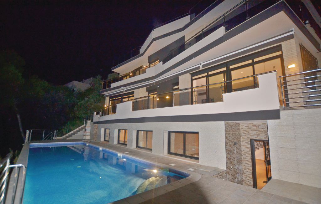 Maison 12 personnes à Santa Susanna - Photo 10