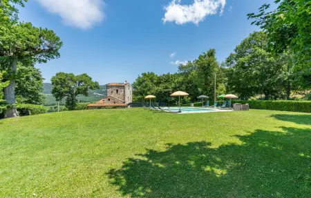 Ca' del Ducci, tour médiévale avec piscine : photo 10