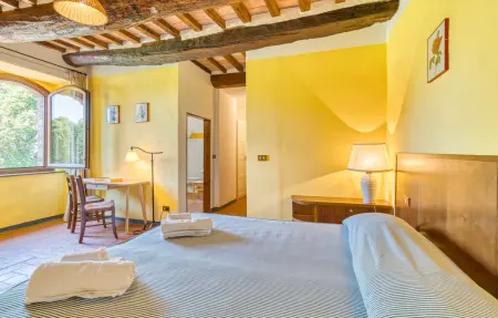 Ca' del Ducci, tour médiévale avec piscine : photo 18