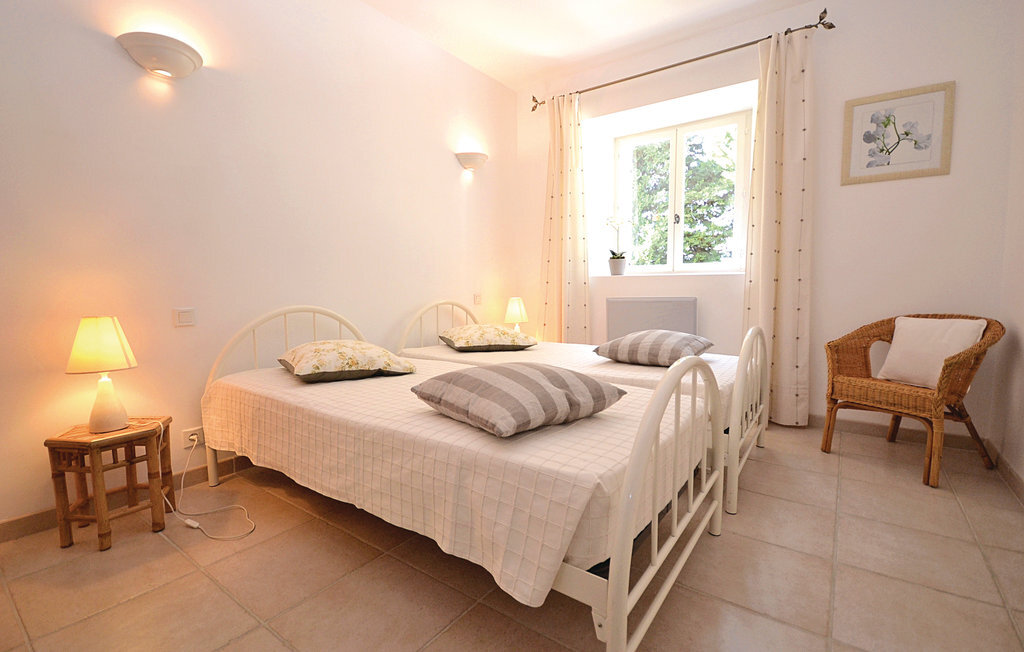 Maison de caractère avec piscine privée à Montbrison sur Lez - Photo 8